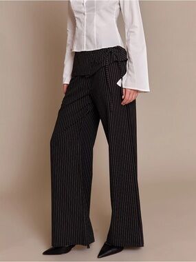 PRETTY LITTLE THING Pants